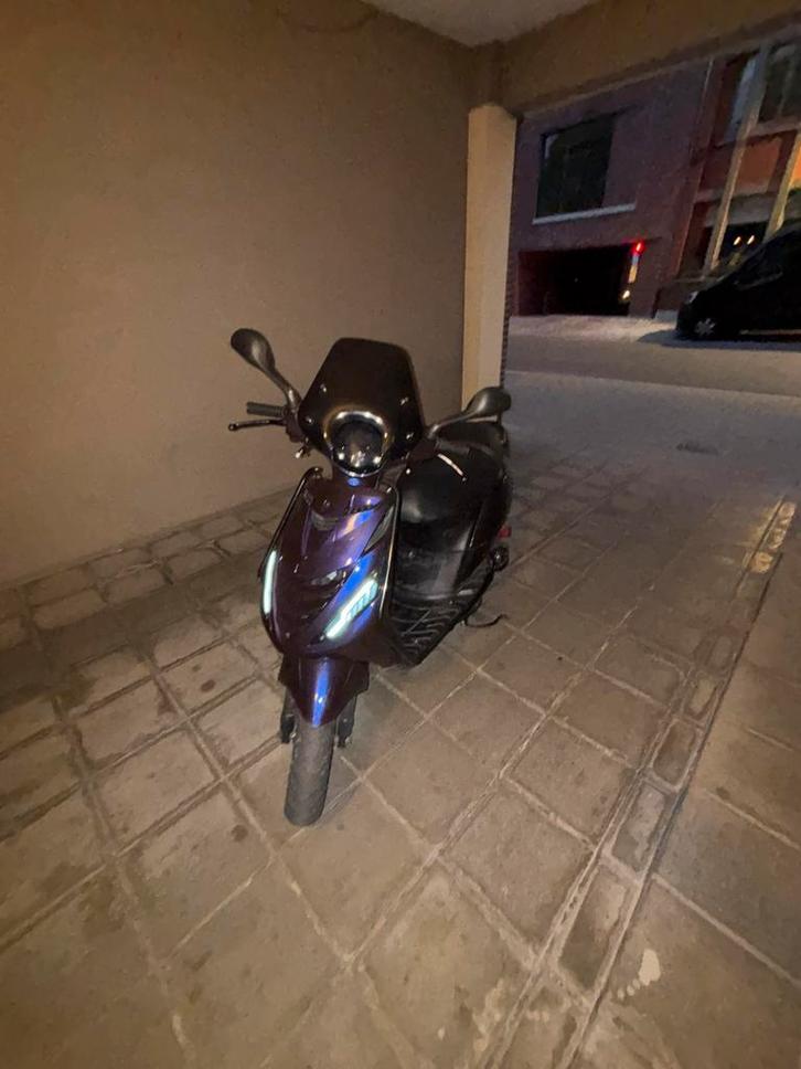 Piaggio zip a klasse, Vélos & Vélomoteurs, Scooters | Piaggio, Comme neuf, Zip, Classe A (25 km/h), Essence, Enlèvement ou Envoi