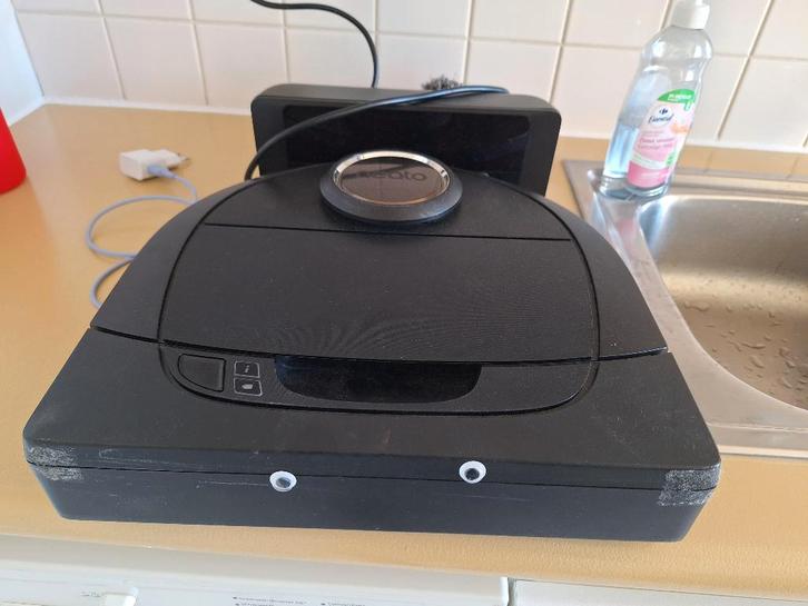 robotstofzuiger (voor onderdelen denk ik), Elektronische apparatuur, Stofzuigers, Gebruikt, Robotstofzuiger, Minder dan 1200 watt