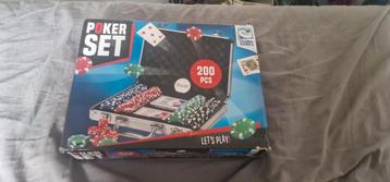 Pokerset nog in verpakking beschikbaar voor biedingen