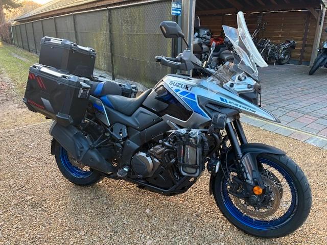 suzuki vstrom dl1050xt full option, Motoren, Motoren | Suzuki, Particulier, Toermotor, meer dan 35 kW, 2 cilinders, Motorrijbewijs A