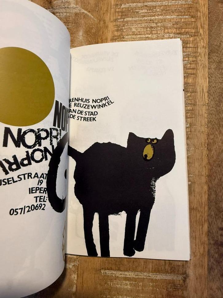 15e, 11 mei 1969 Kattestoet Ieper *vintage toeristische gids, Boeken, Reisgidsen, Gelezen, Reisgids of -boek, Benelux, Overige merken