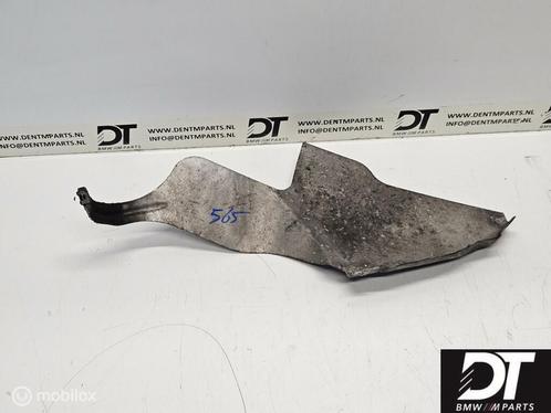 Hitteschild uitlaat BMW 5-serie E39 M5 32211093383, Auto-onderdelen, Uitlaatsystemen, BMW, Gebruikt, Ophalen of Verzenden
