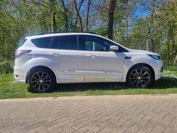 Ford Kuga ST-Line ecoboost beschikbaar voor biedingen