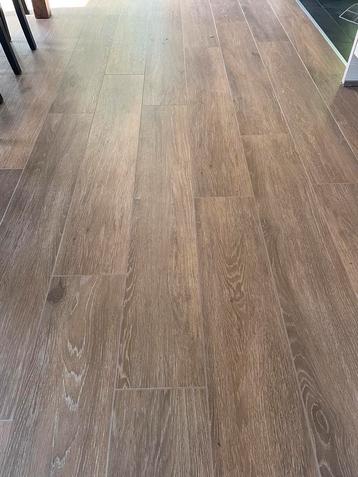 Carrelages 120x20 cm beschikbaar voor biedingen