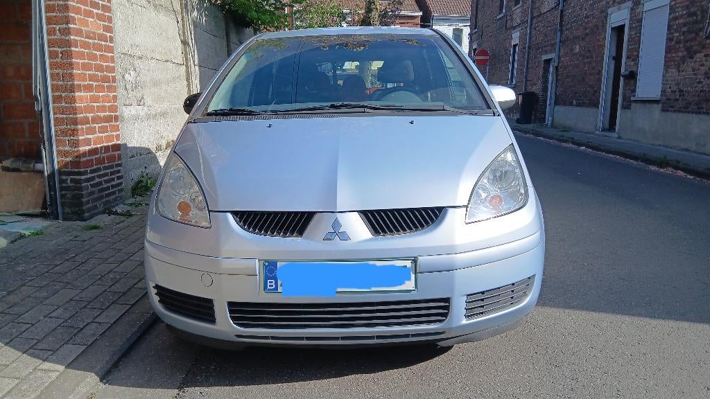 Mitsubishi colt 1.3 airconditioning op benzine, Auto's, Mitsubishi, Voorwielaandrijving, Stof, 1360 cc, 4 cilinders
