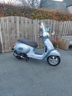 Vespa gts 125 2022, Motoren, Particulier, 125 cc, 11 kW of minder, 1 cilinder