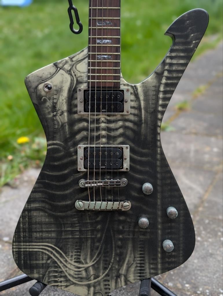 Ibanez Giger ICHRG2, Muziek en Instrumenten, Snaarinstrumenten | Gitaren | Elektrisch, Ophalen, Ibanez
