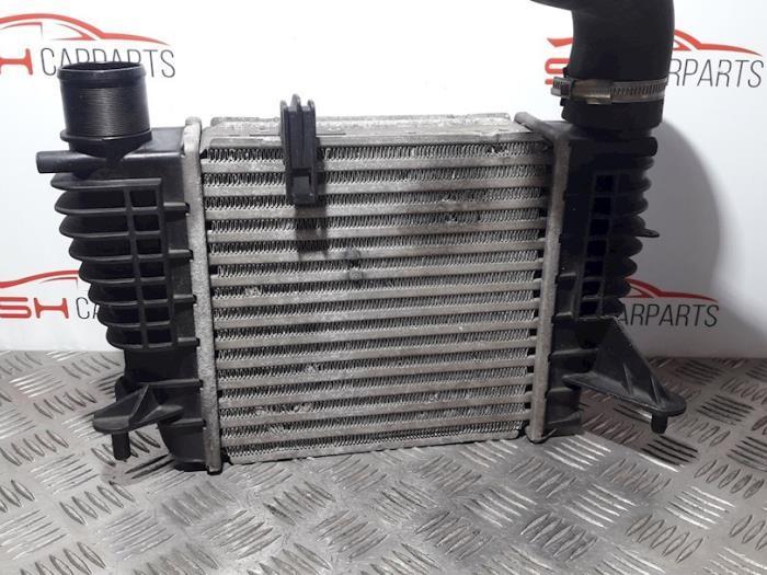 Intercooler van een Renault Clio, Auto-onderdelen, Airco en Verwarming, Renault, Gebruikt, 3 maanden garantie, Ophalen of Verzenden