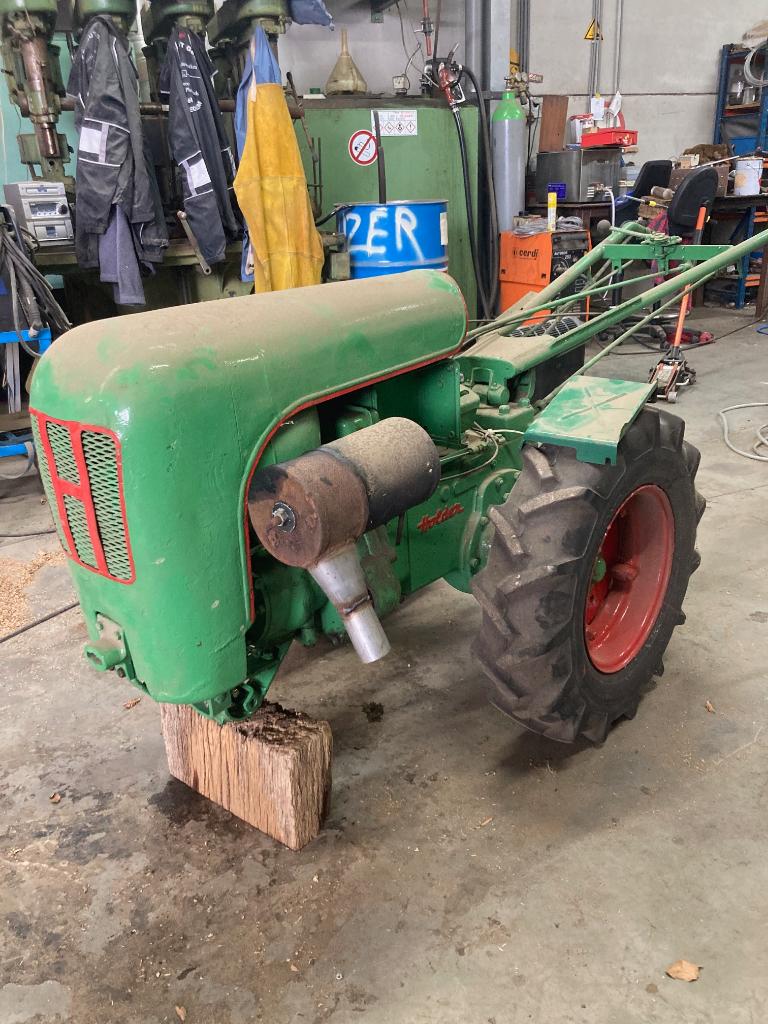 Holder E12, Zakelijke goederen, Ophalen