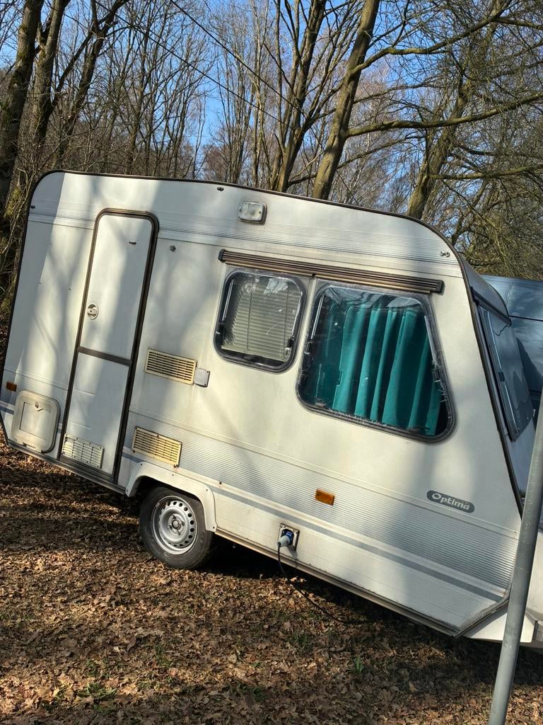 Adria caravan te koop!, 2 lits séparés, Roue de secours, Jusqu'à 4 m, 750 - 1000 kg