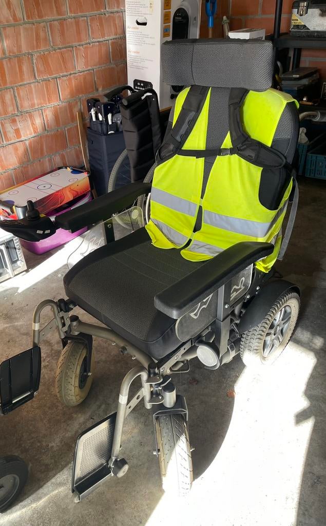 Spotprijs Vermeiren electrische rolstoel scootmobiel FOREST, Diversen, Brommobielen en Scootmobielen, Ophalen, Zo goed als nieuw