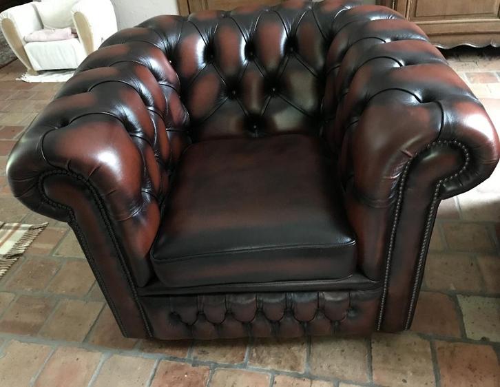Chesterfield UK Burnley – Burgundy – Excellent Condition, Huis en Inrichting, Fauteuils, Zo goed als nieuw, Hout, Leer, 75 tot 100 cm
