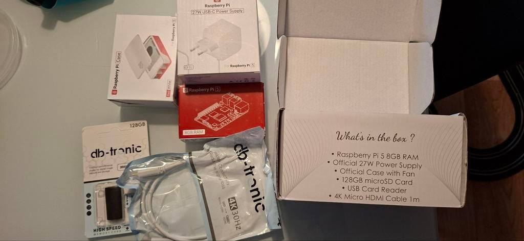 Kit de démarrage pour Raspberry Pi 5 (8 Go), neuf et non uti, Informatique & Logiciels, Ordinateurs & Logiciels Autre, Enlèvement