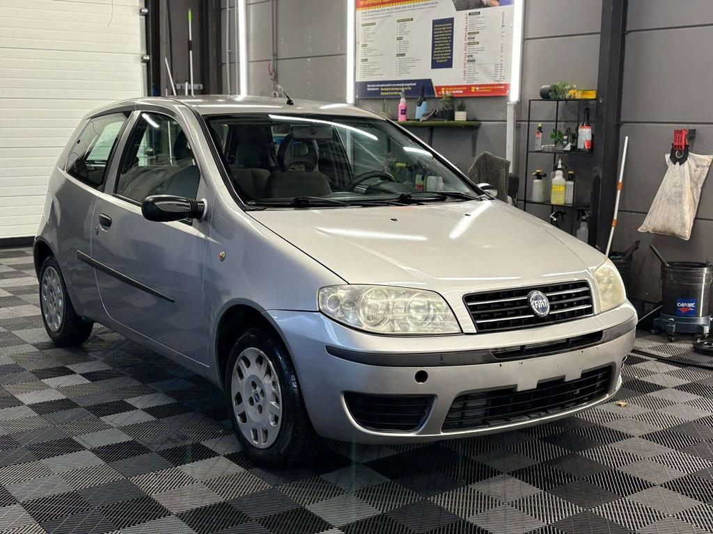 Fiat Punto 1.2 BENZINE 146.000KM. BJ. 2003, Autos, Fiat, 1242 cm³, Argent ou Gris, 1370 kg, Entreprise