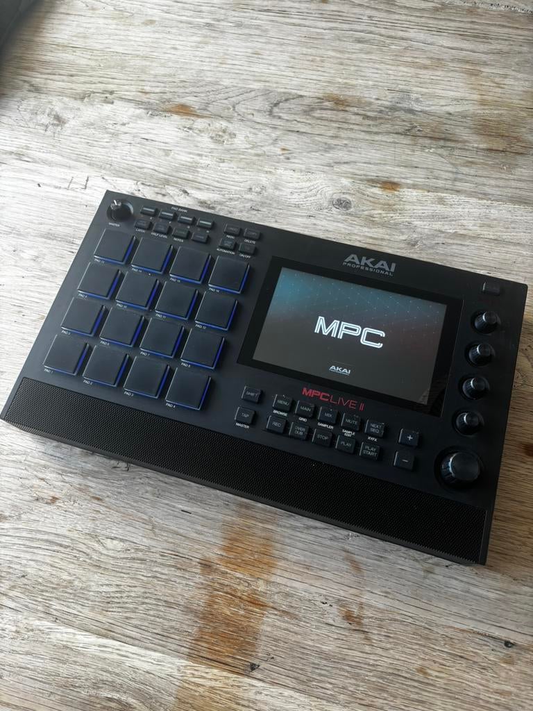 Akai MPC Live II, Musique & Instruments, Enlèvement, Comme neuf