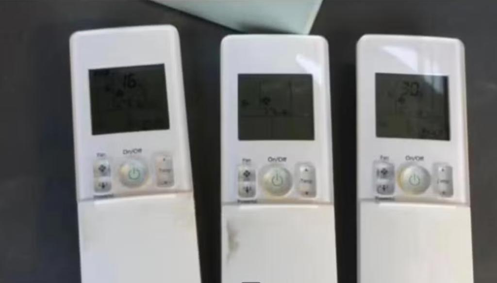 3 x daikin airco afstandsbediening, Elektronische apparatuur, Airco's, Ophalen, Gebruikt, Afstandsbediening