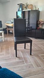 Chaise 8, Enlèvement, Noir