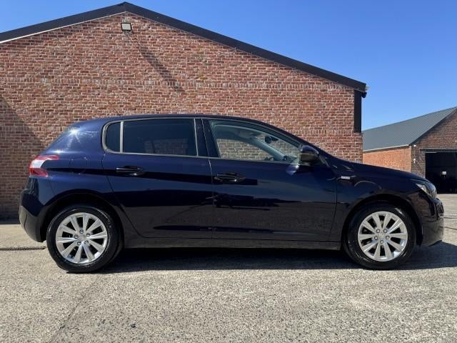 Caméra  WARRANTY  Peugeot 3081.2i/NAVI/Cruise/PDC/EURO6/2016, Autos, Peugeot, Euro 6, Entreprise, Boîte manuelle, Entretenue par le concessionnaire