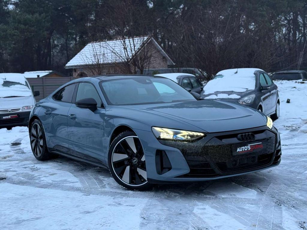 Audi Edition 1/100 Quattro Led Camera ZetelV 1Ste Eigen, Autos, Achat, Entreprise, Carnet d'entretien, 481 ch
