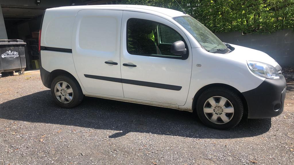 RENAULT KANGOO WIT, Voorwielaandrijving, Stof, Renault, Grijs