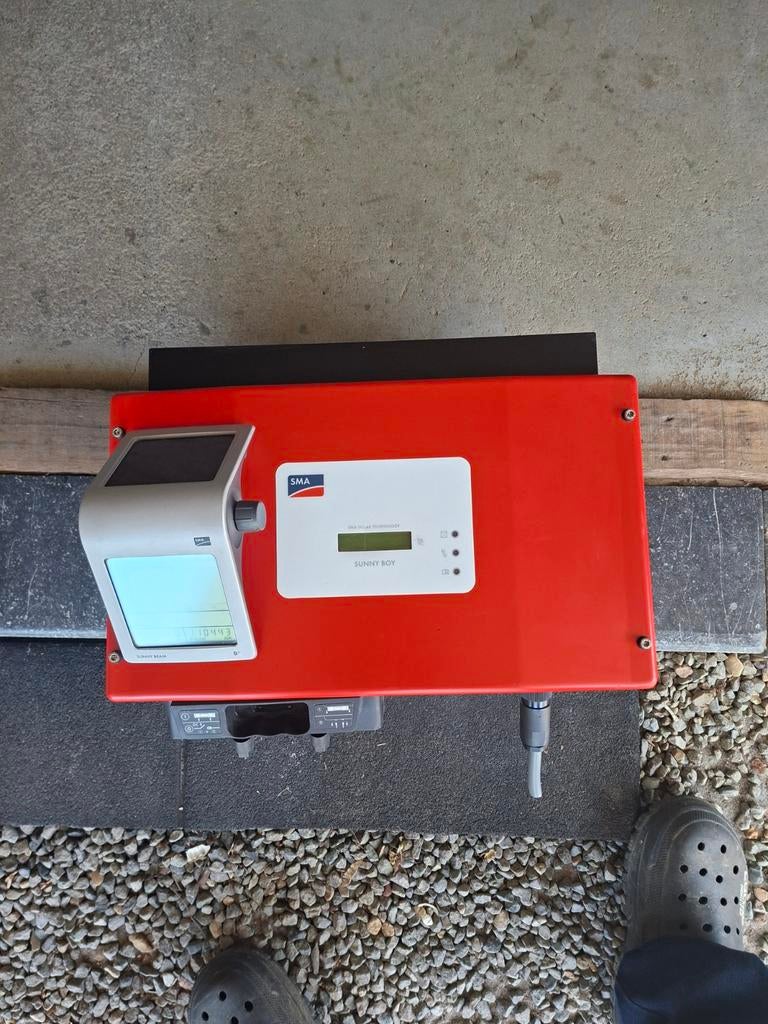 2 onduleurs qui fonctionnent bien + faisceau ensoleillé, Bricolage & Construction, Panneaux solaires & Accessoires, Enlèvement