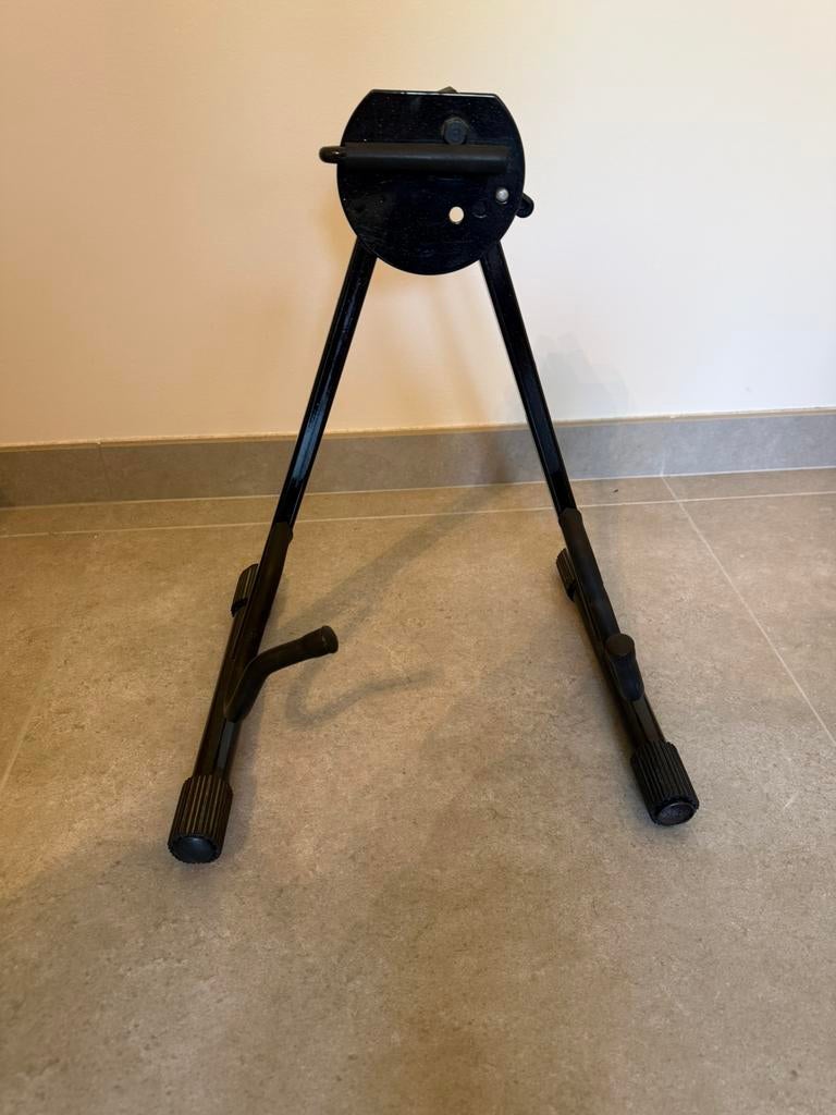 Statief voor elektrische gitaar, Muziek en Instrumenten, Ophalen of Verzenden, Zo goed als nieuw, Solid body, Overige merken