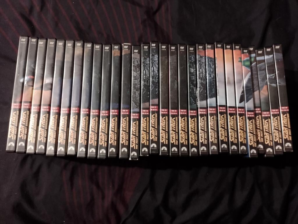 A vendre lot de 29 DVD de la série Star Trek, CD & DVD, À partir de 9 ans, Enlèvement ou Envoi, Comme neuf, Science-Fiction et Fantasy