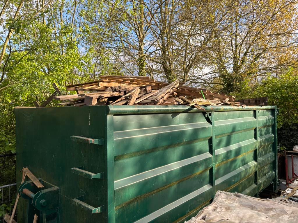 Gratis palletten/brandhout geleverd per volle container, Diversen, Overige Diversen, Ophalen, Zo goed als nieuw