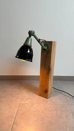 Midgard lamp op eiken sokkel, Huis en Inrichting, Ophalen, Gebruikt, Vintage industrieel, Minder dan 50 cm