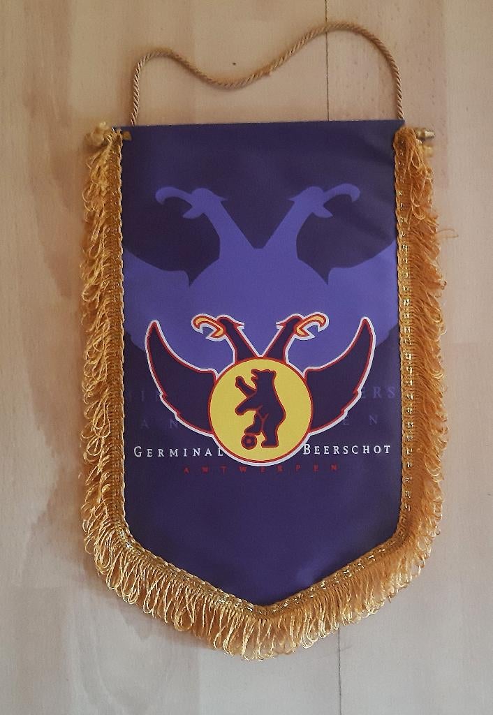 VOETBAL FANION GERMINAL BEERSCHOT 28cm., Ophalen of Verzenden