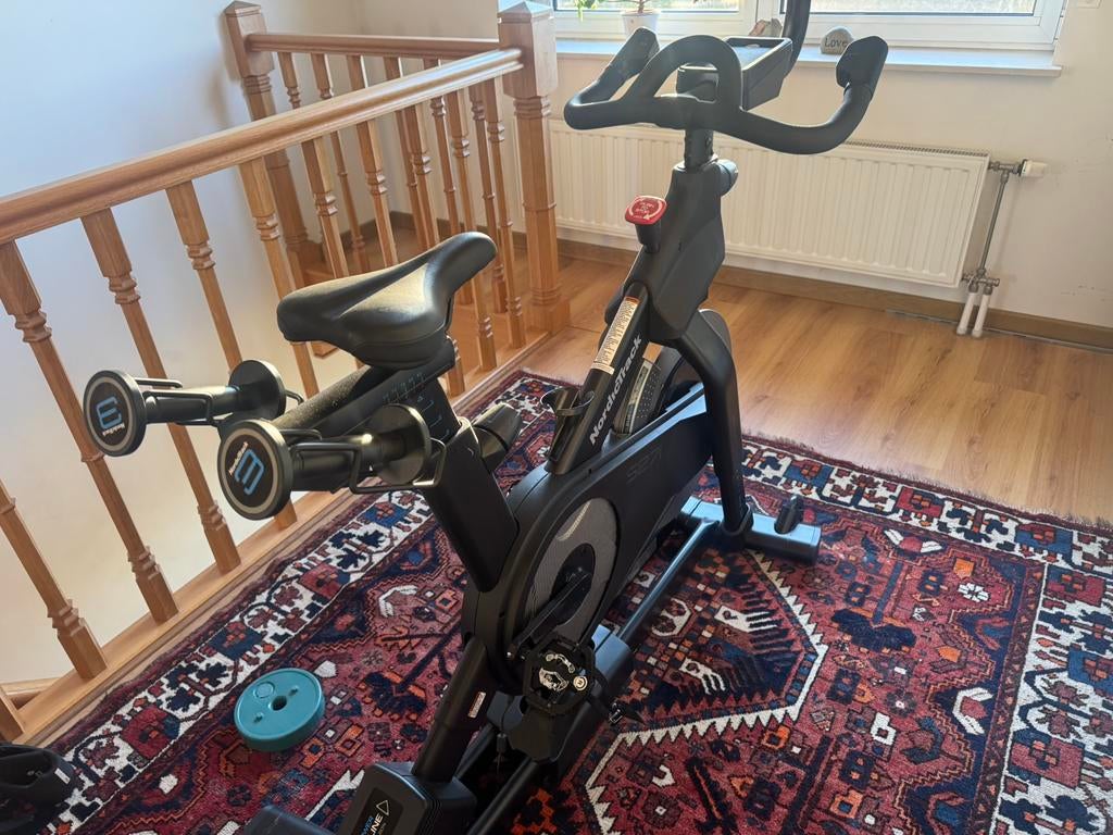 NordicTrack S27 Exercise Bike – Excellent Condition, Sports & Fitness, Appareils de fitness, Comme neuf, Vélo de spinning, Jambes