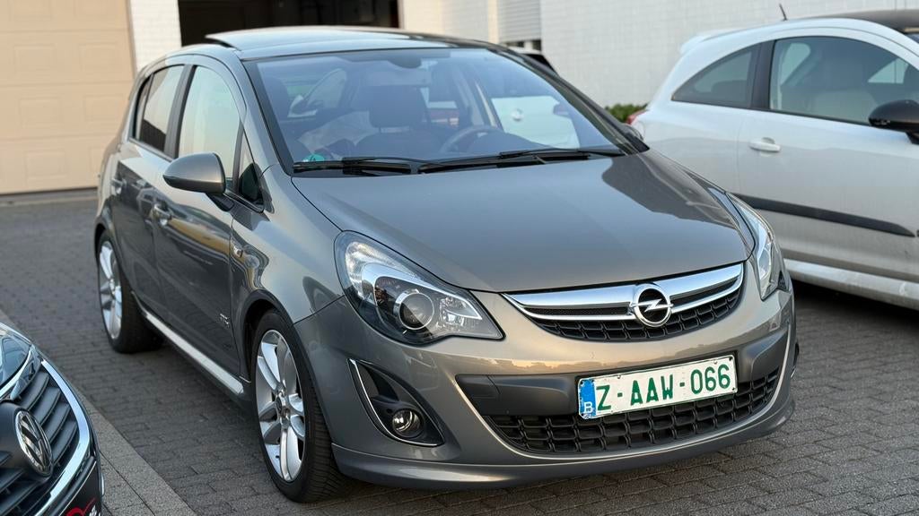 Opel Corsa 1.2i * OPC Line * Pano dak * Navi * 1 ste eig *, Auto's, Euro 5, 1229 cc, Bedrijf, 5 deurs