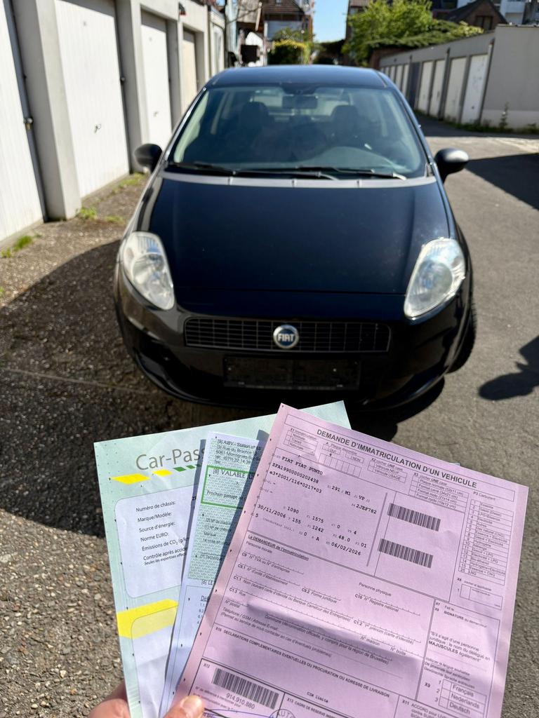 Fiat Punto Essence Prête à immatriculer, Achat, Boîte manuelle, Air conditionné, Particulier