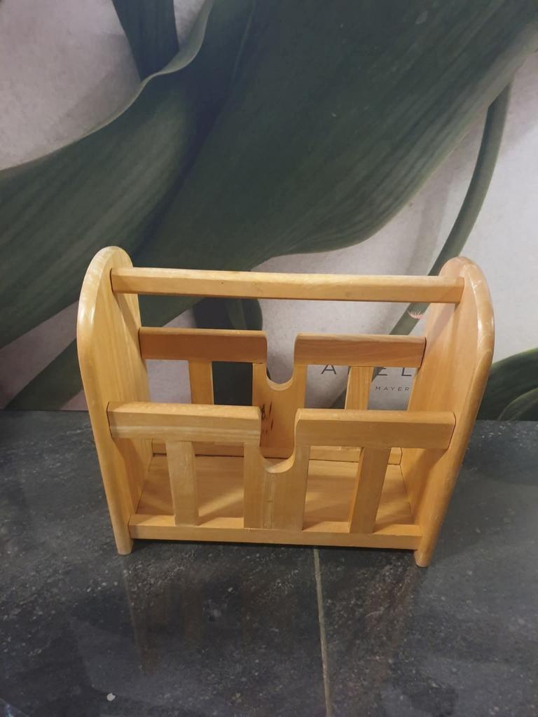 Eiken gazettenbak, Ophalen