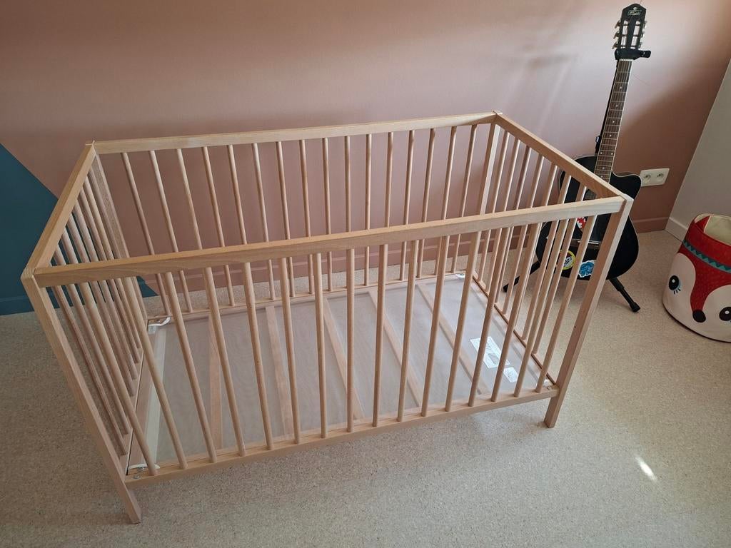 Babybedje Sniglar met toebehoren, Enfants & Bébés, Chambre d'enfant | Lits, Utilisé, Moins de 140 cm, Moins de 70 cm, Sommier à lattes