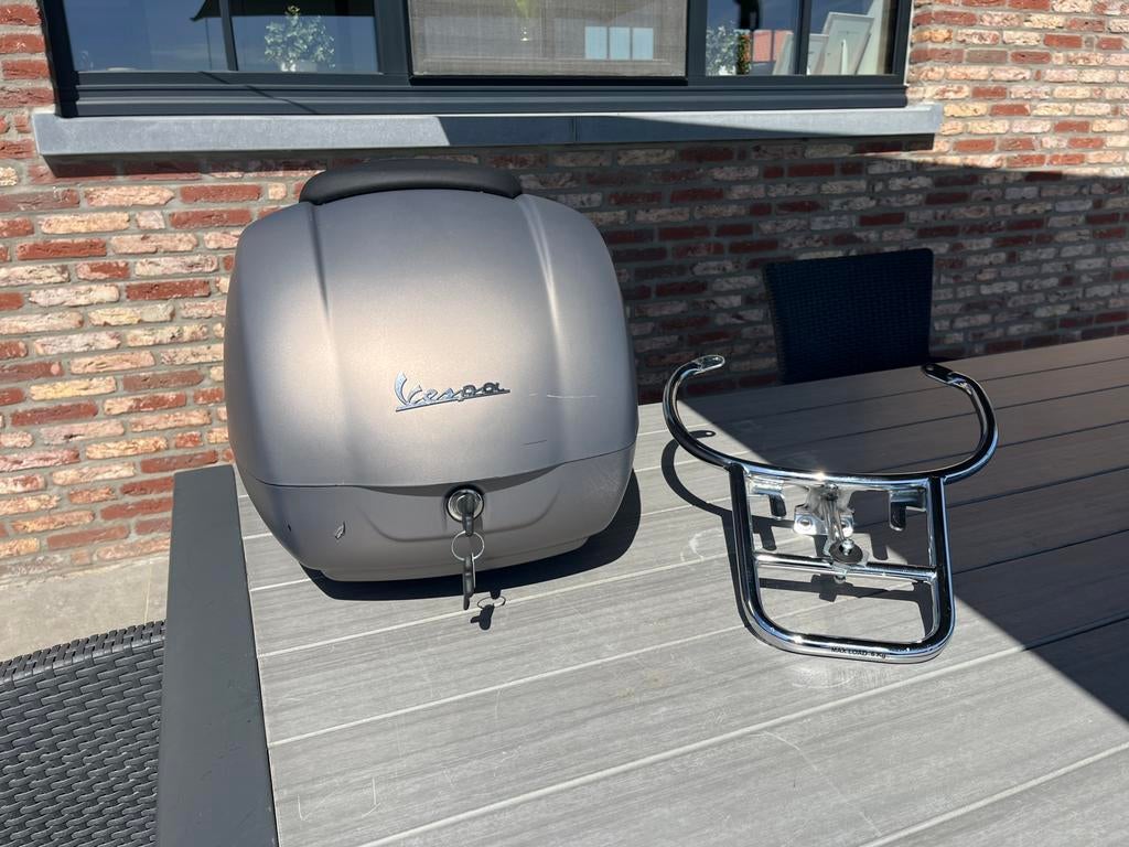 Vespa box + rugsteun + beugel, Ophalen, Gebruikt