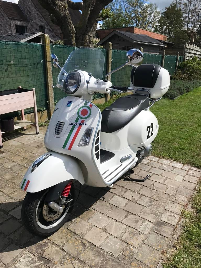 Vespa gts 300ie, Motoren, Particulier
