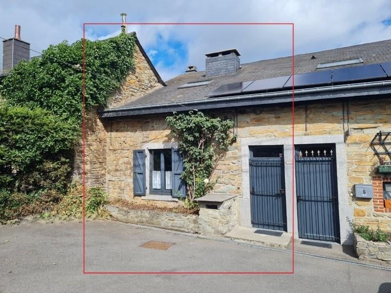 5555 Graide : charmante maison avec terrasse, 2ch, à louer., Maison 2 façades, Par agence ou courtier, Province de Namur, 89449 kWh/an
