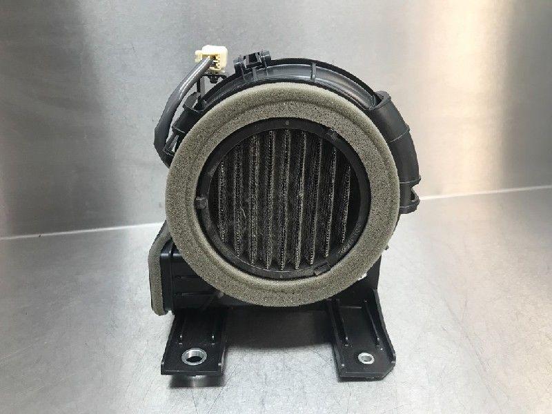 KACHEL VENTILATORMOTOR Yaris III (P13) (|G923052040|), Gebruikt, Toyota