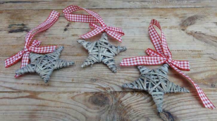 3 landelijke rieten kerst sterren met lintjes, KERST, Diversen, Ophalen of Verzenden, -, -, -