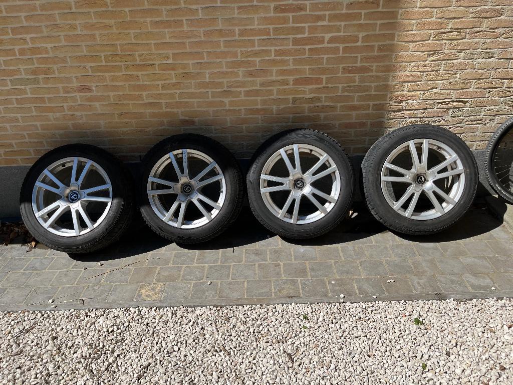 Jantes & Pneus hiver 19” Lexus, Pneus hiver, Pneu(s), Véhicule tout-terrain, 19 pouces