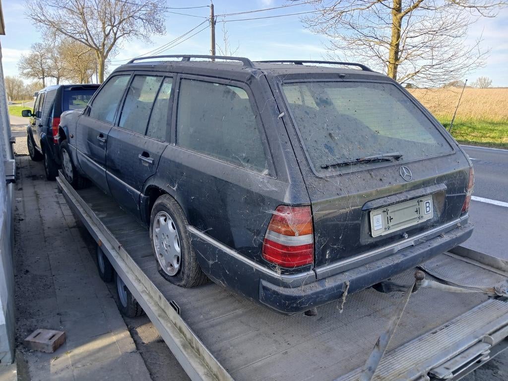 Mercedes 300td carrosserie, Enlèvement