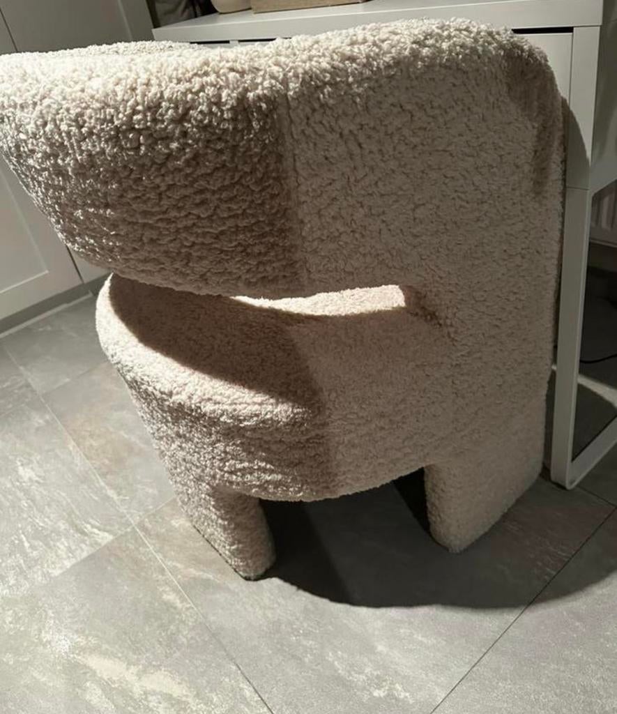 Make up stoel, Enlèvement, Comme neuf