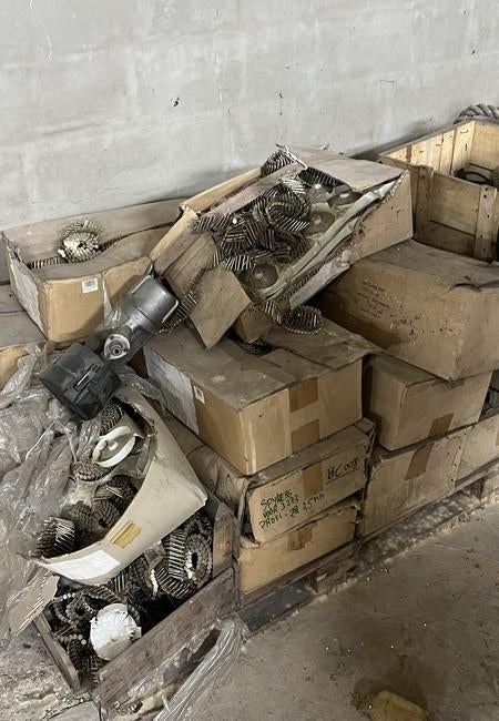 Schietpistool met spijkers, Ophalen, Gebruikt