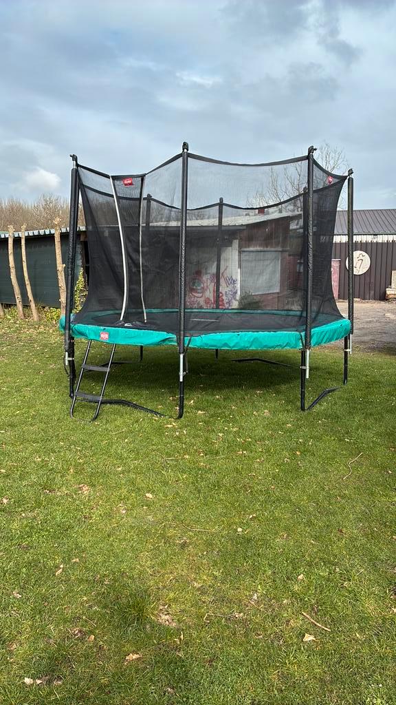 BERG. Trampoline 380, Kinderen en Baby's, Speelgoed | Buiten | Trampolines, Zo goed als nieuw, Ophalen