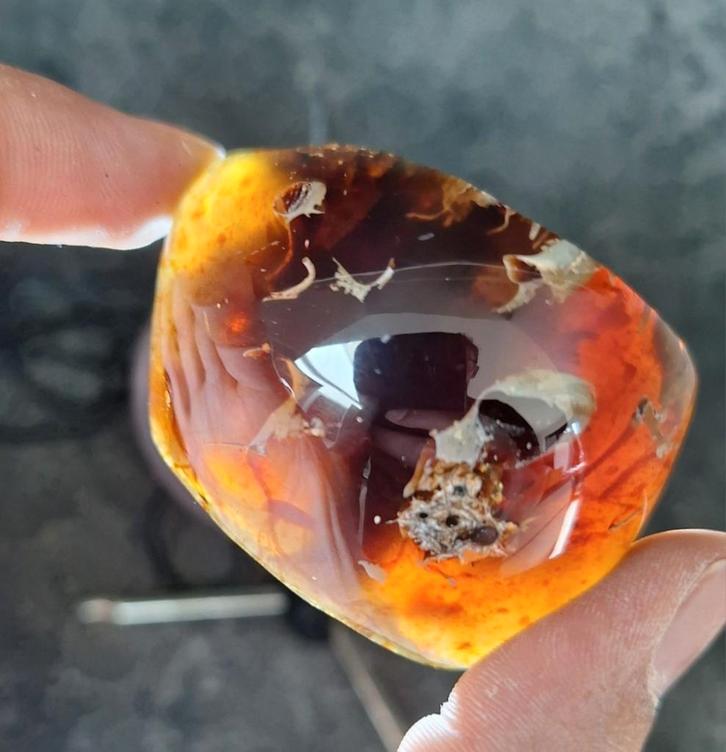 Ambre indonésien — WOW ! 47 grammes !, Collections, Minéraux & Fossiles, Fossile, Enlèvement ou Envoi