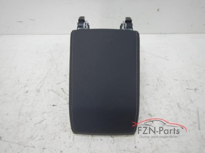 VW Golf 8 Armsteun Leer Wit Stiksel, Auto-onderdelen, Interieur en Bekleding, Gebruikt, Ophalen of Verzenden