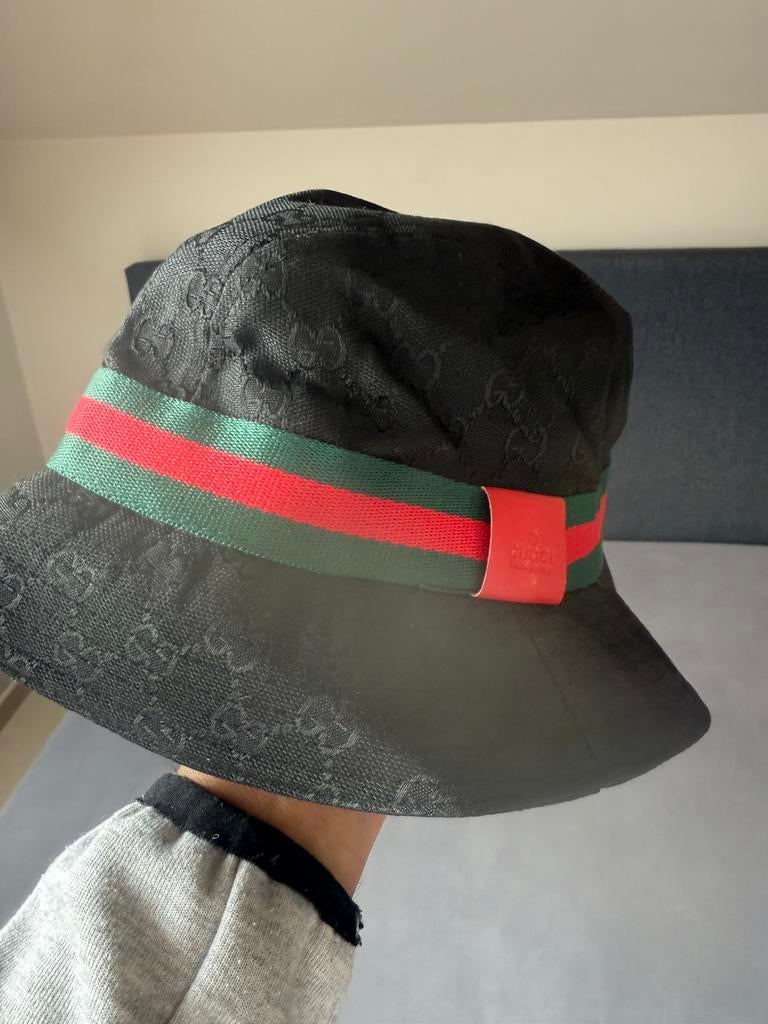 Gucci bucket hoed, Ophalen, Zo goed als nieuw, Hoed