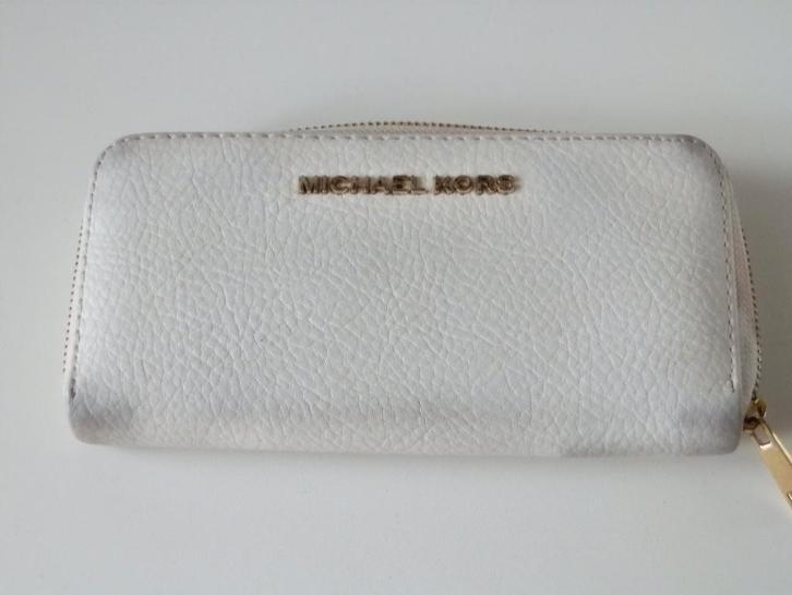 Michael Kors portemonnee . Wit., Handtassen en Accessoires, Portemonnees, Zo goed als nieuw, Dolce & Gabbana, Overige kleuren