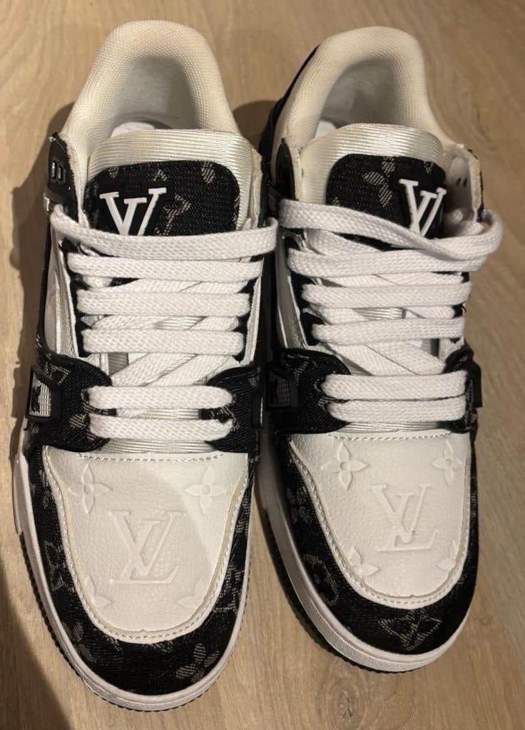 Chaussures Louis Vuitton 41, Vêtements | Femmes, Enlèvement